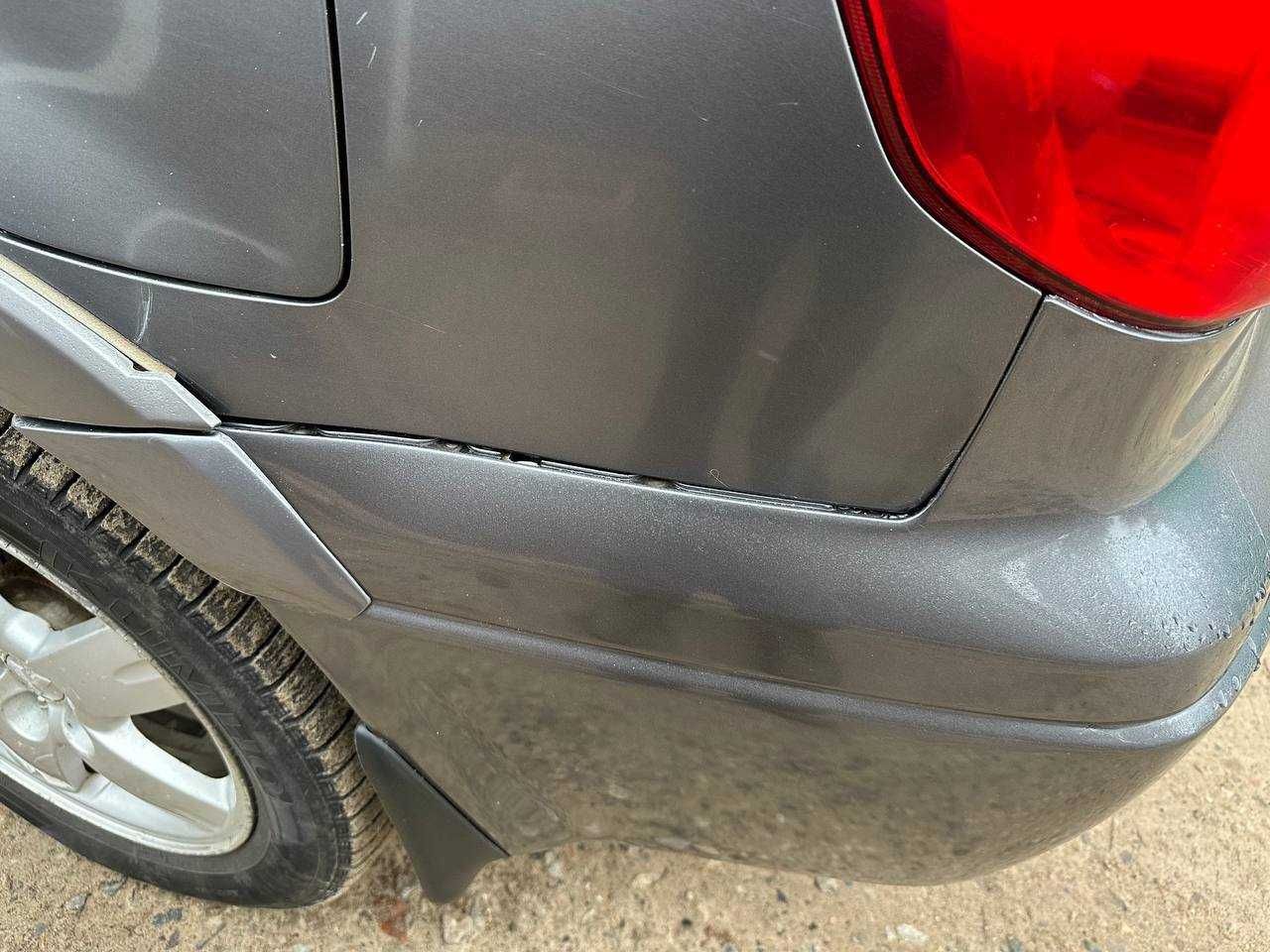 Mitsubishi Outlander 2006 року, 2,4, позашляховик