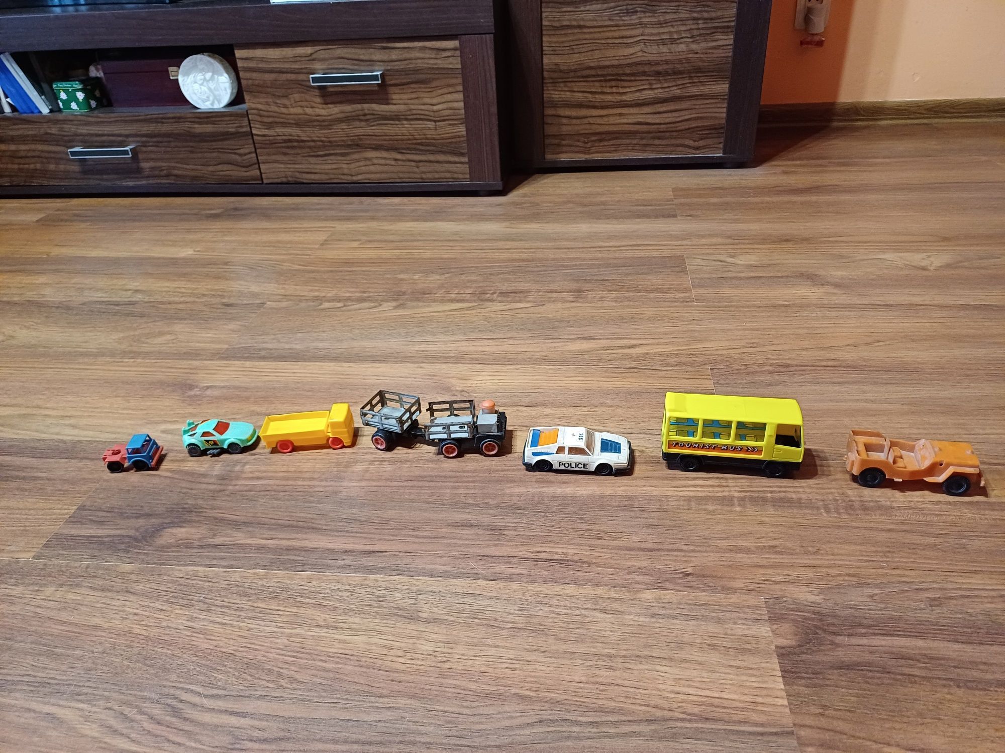 Zabawki prl i figurki z lat 2000