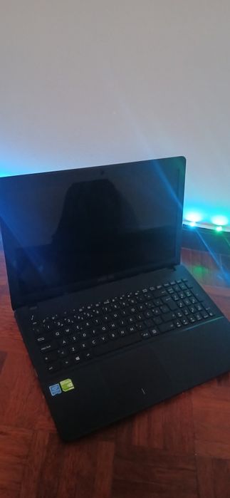 Computador(portátil) asus