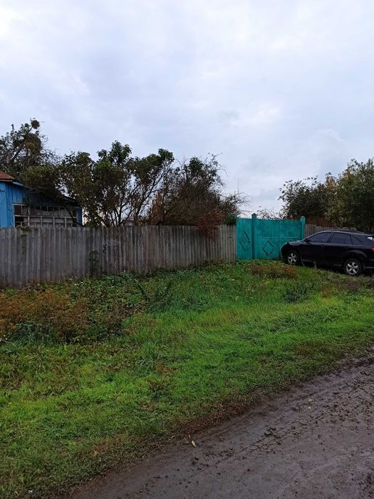 Продам дві зареєстровані ділянки землі