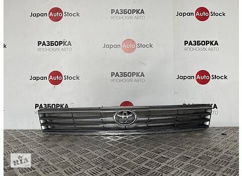 Решітка радіатора Toyota Hiace, рік 1998-2007, ціна від 120 $