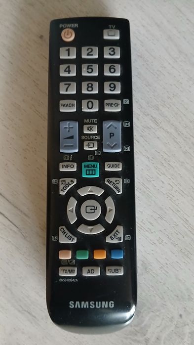 Телевизор  Samsung LE32B450C4W