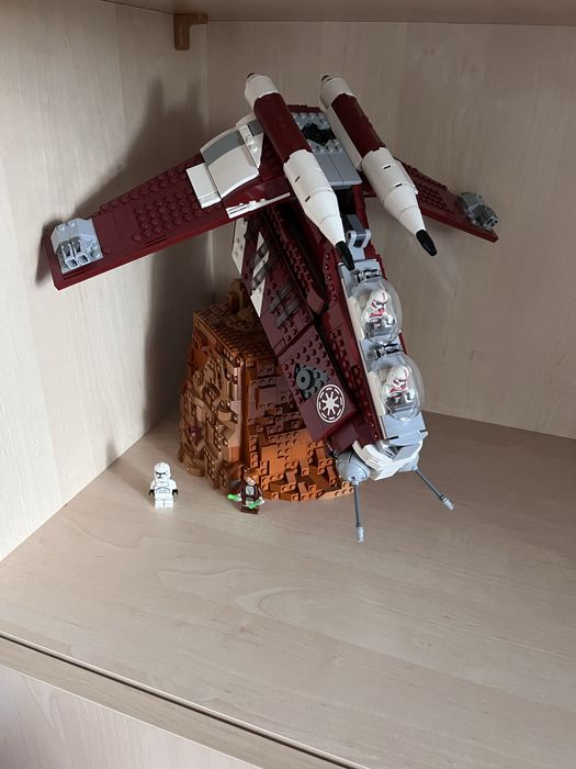 Lego Star Wars kanonierka + figurki + lego podstawka geonossis