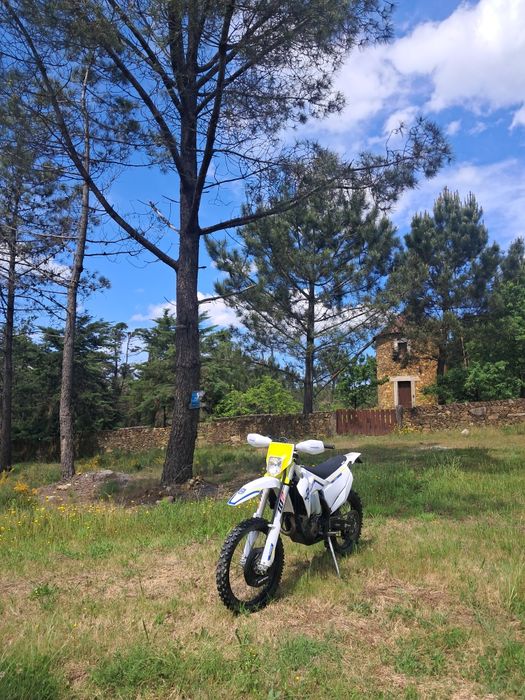Husqvarna fe250 heritage 2023