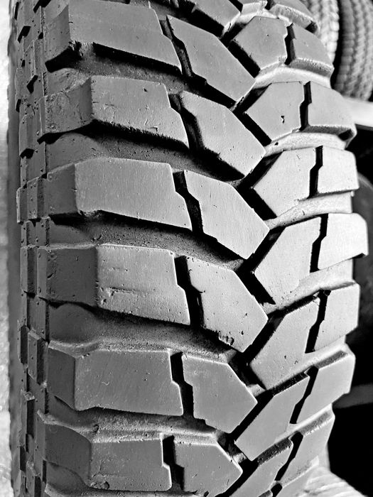 Шини Б/в 205.70.15с пара