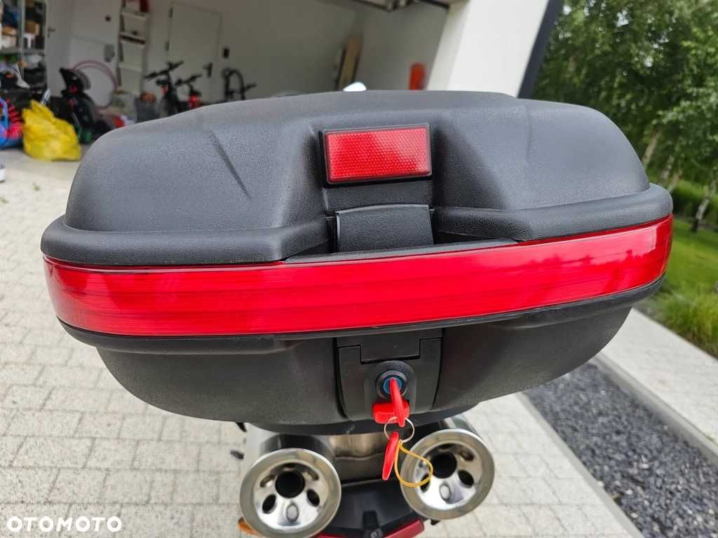 Ducati Multistrada 620 niski przebieg.