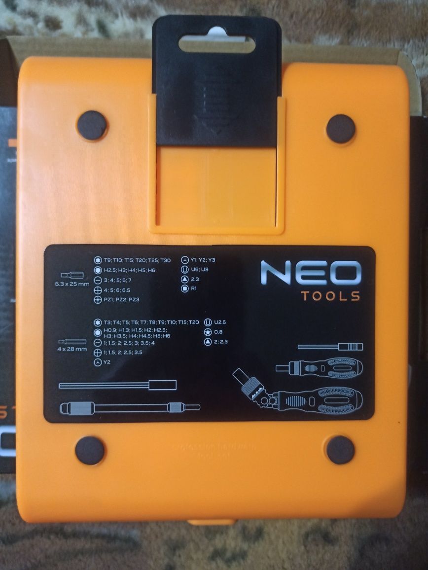 Набір біт Neo Tools з тримачем 73 од Набор бит с держателем