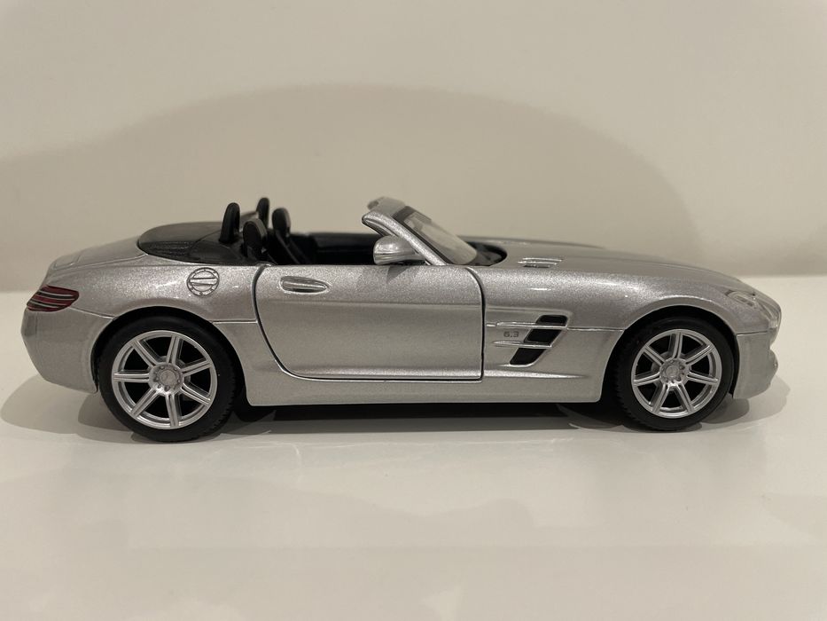 Miniatura Mercedes benz AMG SLS colecionável