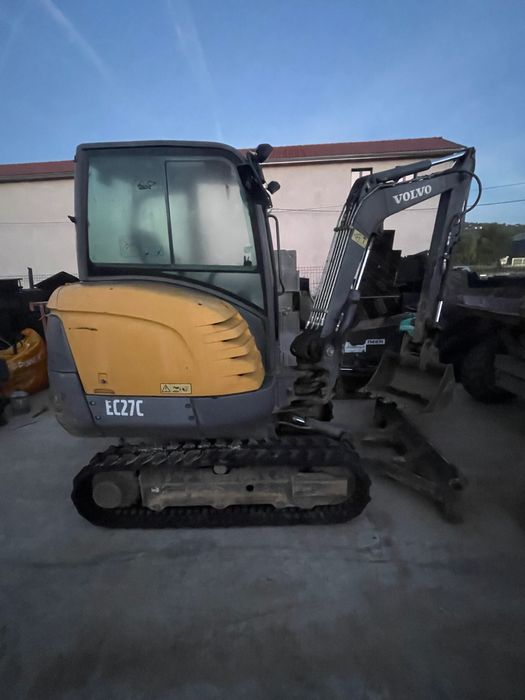 Giratoria volvo EC 27C 2011