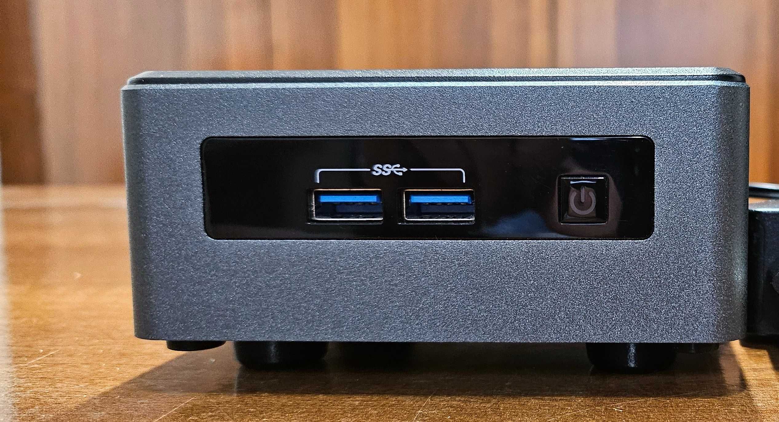 NUC i5 2.6GHz com 2Tb disco para instalação de ROON software de música