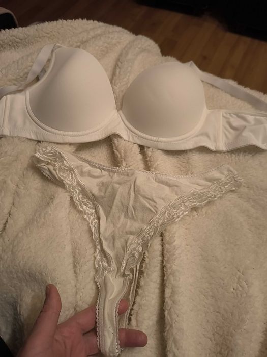 Komplet 80b, stringi rozm S