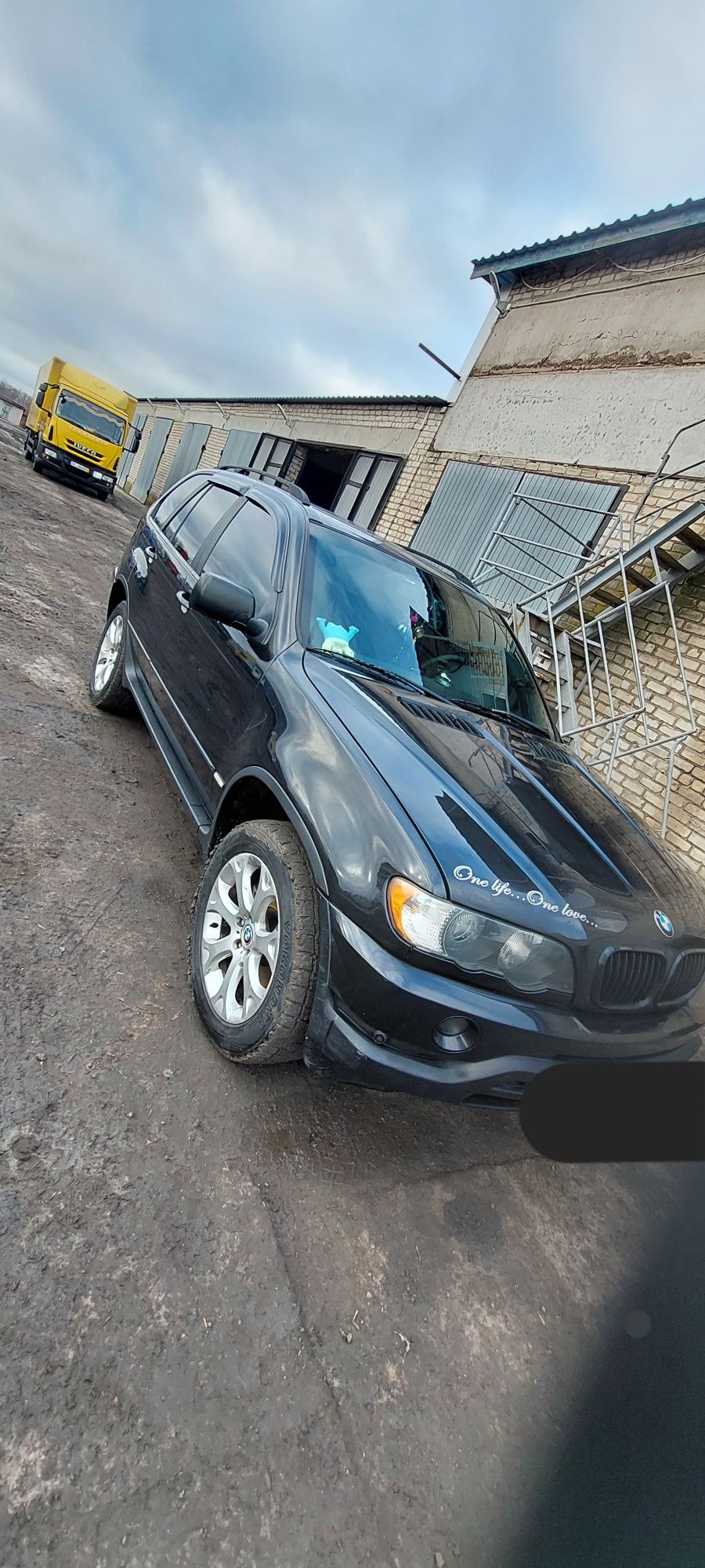 Продам  BMW X5 М57 цікавить обмін предлагайте у особисті.