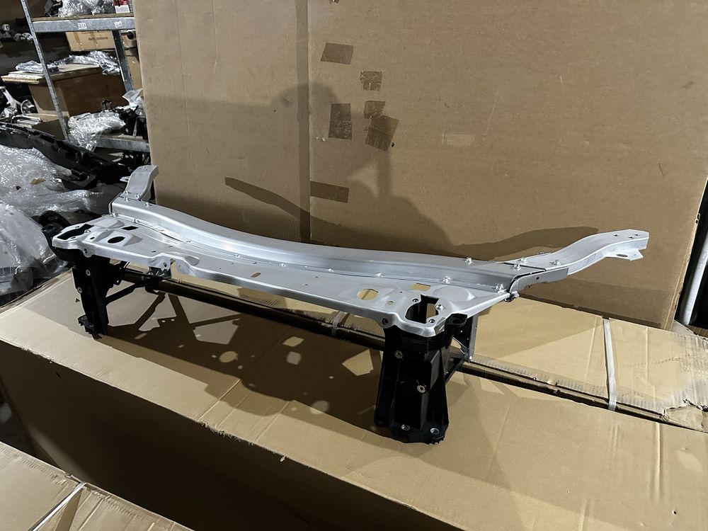 Передняя панель телевизор Мерседес CLA GLA 156 C 205 GLC 253 E 213