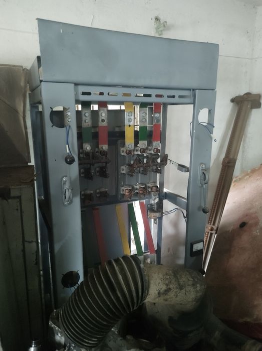 Распределительний щит Розподільча панель ЩО-90