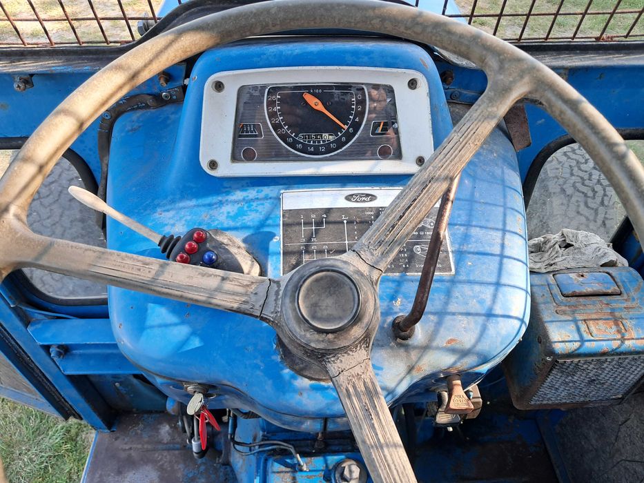 Traktor Ford 3000 Wałek Podnosnik Wspomaganie kierownicy