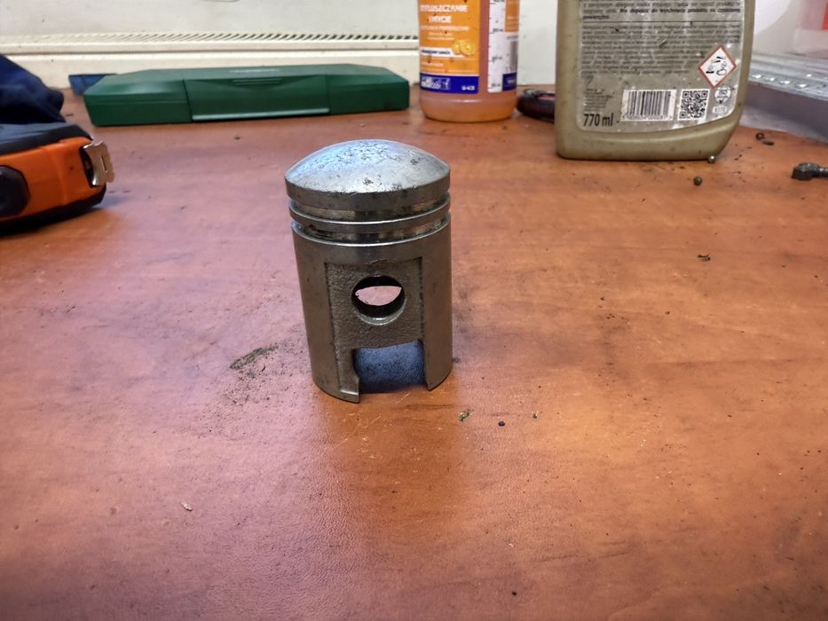 Tłok nowy ZMD Romet Komar Ogar Motorynka Kadet Pony 50-T1 wysyłka