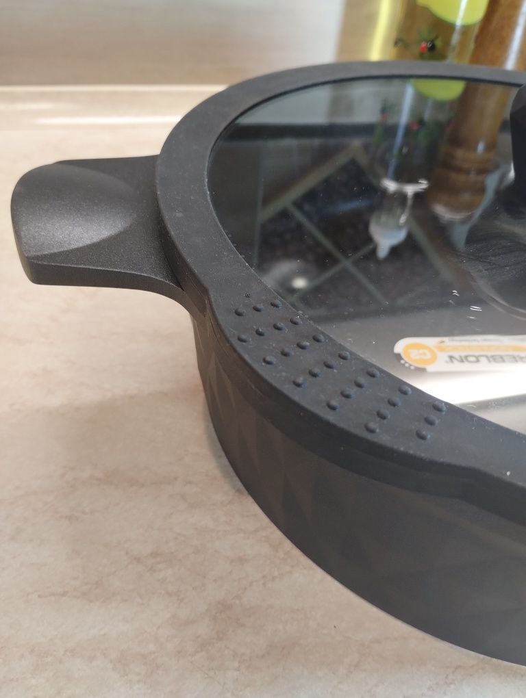 Жаровня pepper black ice 28 см