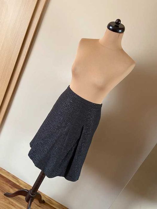 36 38 Monnari spodnica midi basic czarna rozkloszowana capsule fashion