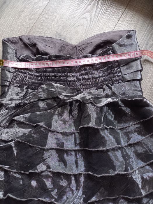 Нарядное  серое платье