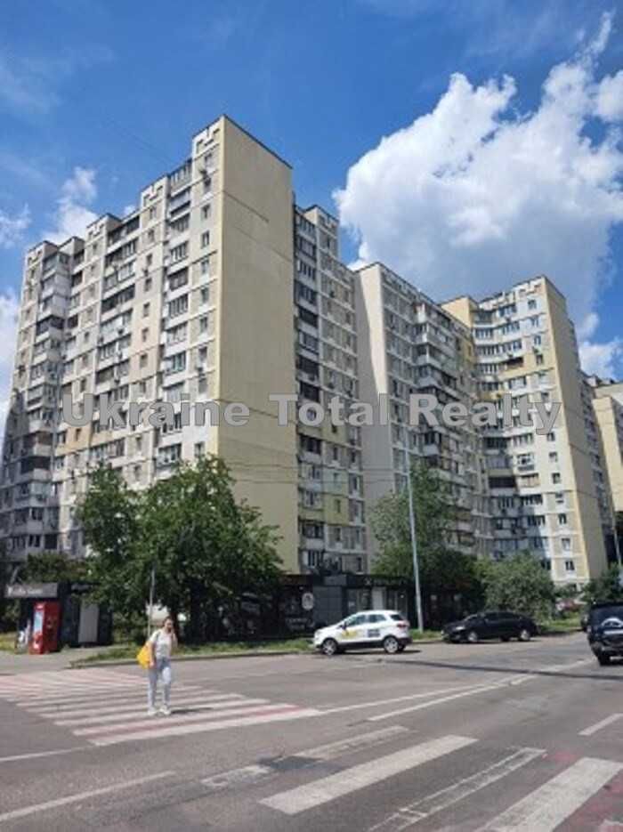 ПОЗНЯКИ ОСОКОРКИ! 2 кімнатна квартира! 2хв до метро! Срібнокільська 4