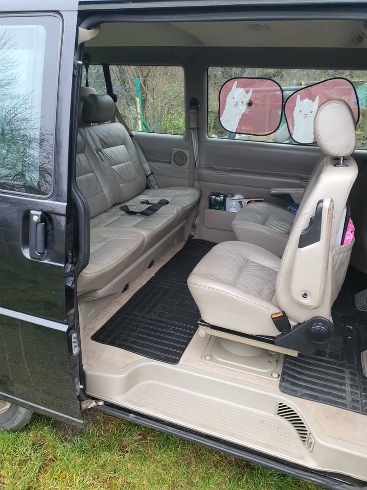 VW Caravelle 2.5