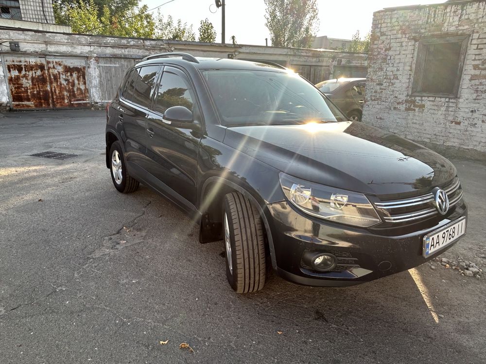 Продається автомобіль Volkswagen Tiguan