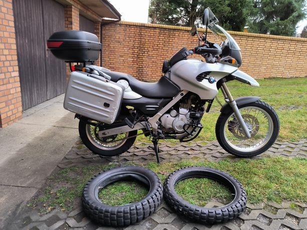 BMW F650 GS 2004   ABS + komplet kufrów + dodatkowe opony