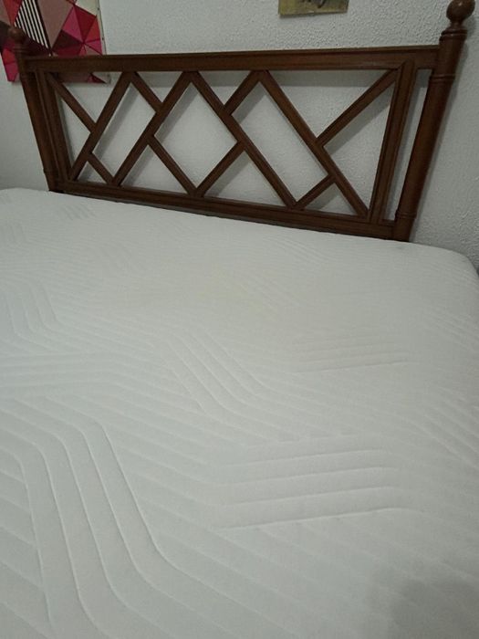 Vendo conjunto de quarto com colchao