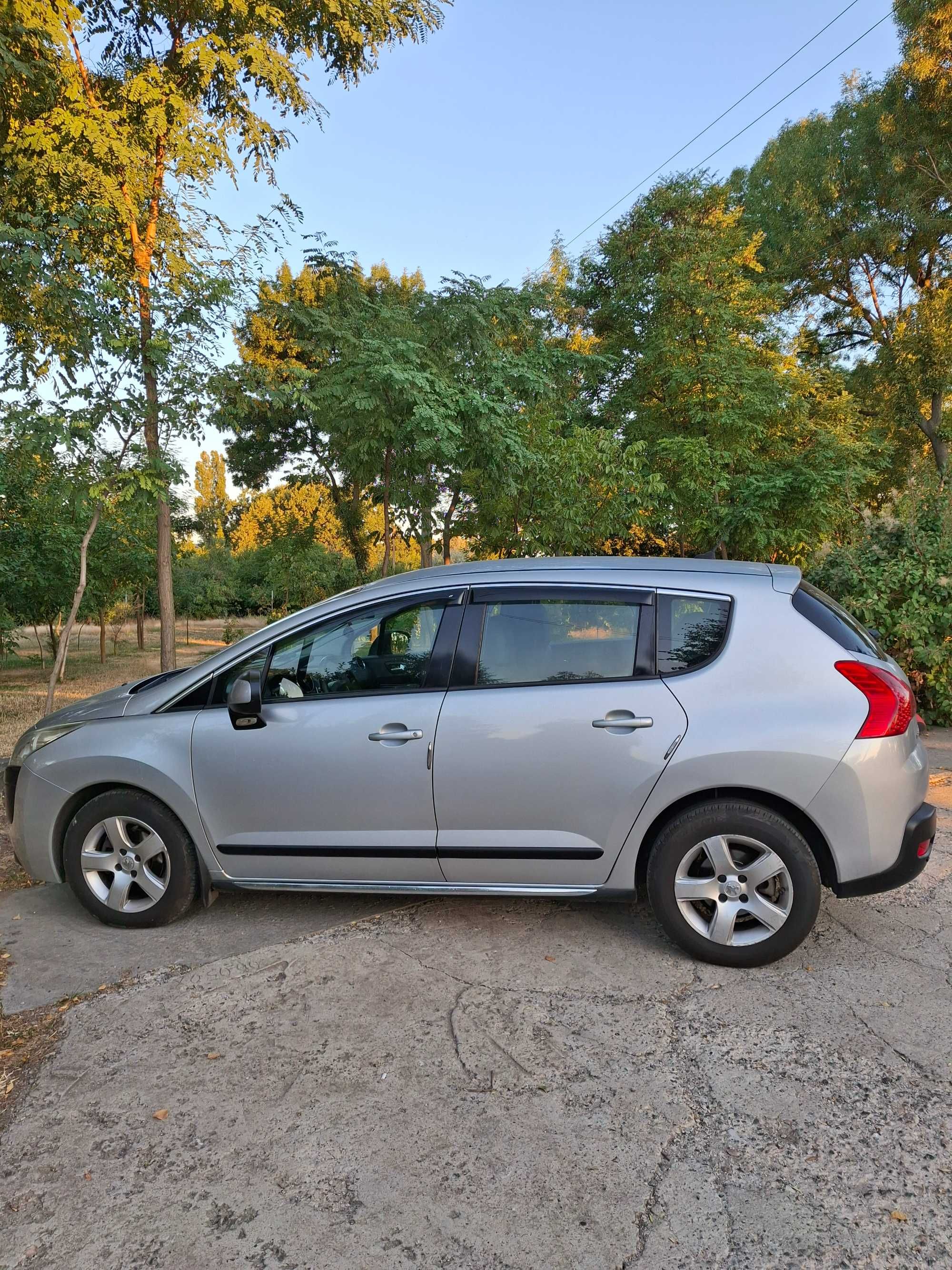 Продаю Peugeot 3008