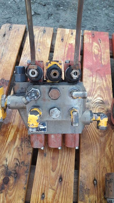 rozdzielacz hydrauliczny RBS16 gpw bizon luparka prasa hydrotor widlak