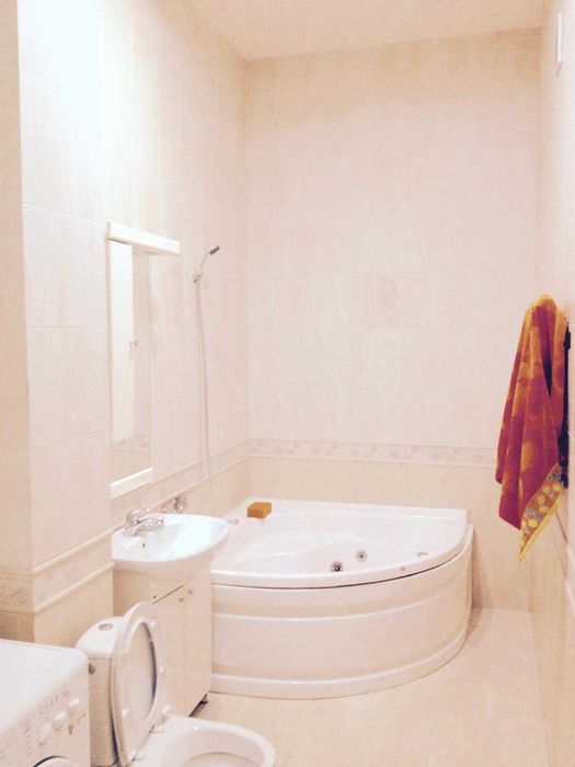 Центр міста. Горсад. Дерибасівська. Середній поверх. Ремонт. Меблі