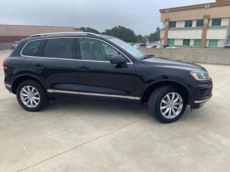 2016 Volkswagen Touareg VR6 Sport