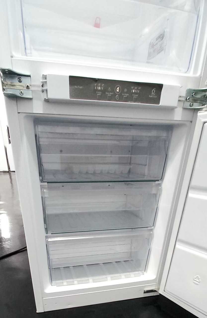 Холодильник вбудований Високий двокамерний вбудований холодильник