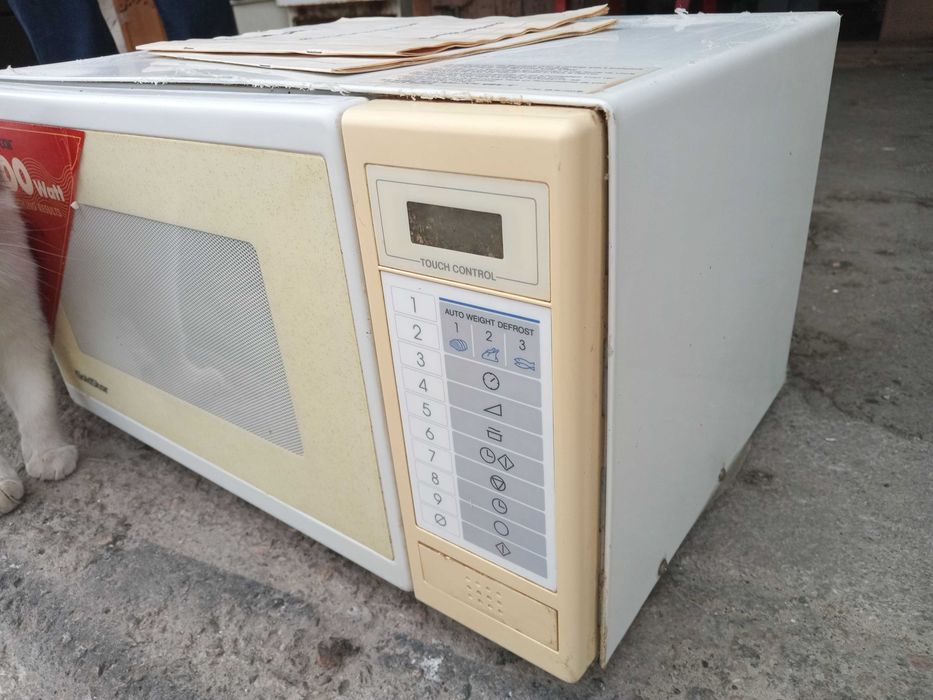 Микроволновка Goldstar