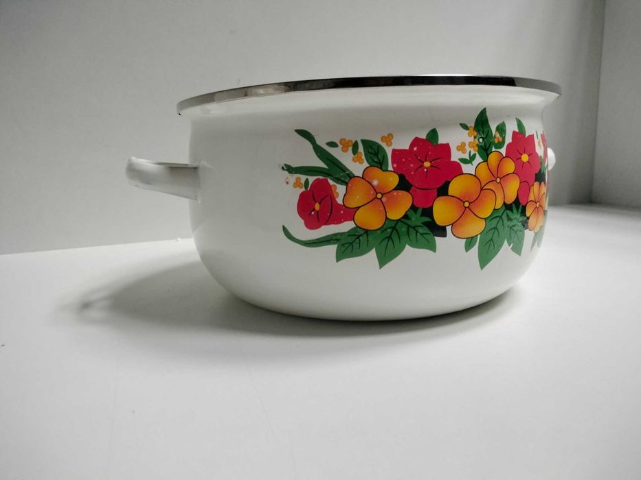 Zestaw 5 garnków emaliowanych nowe sprawne z pokrywkami świąteczna pro