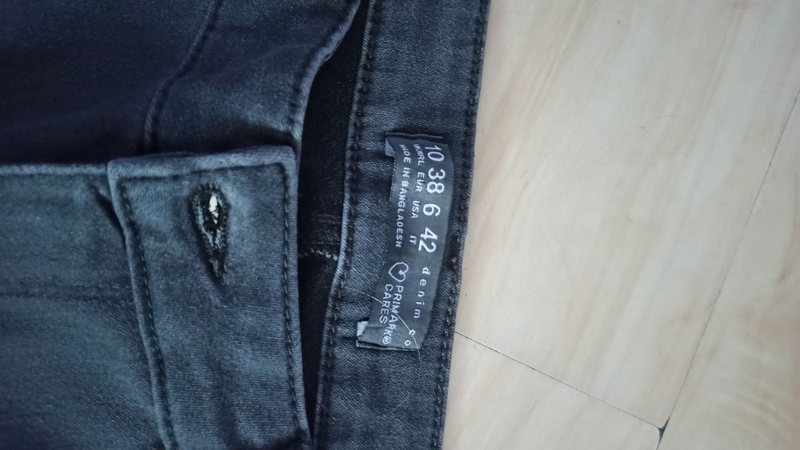 Spodnie jeansowe nowe 38
