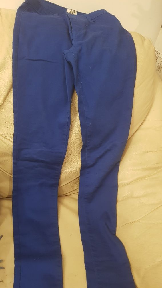 Niebieskie spodnie Vero Moda XS/S