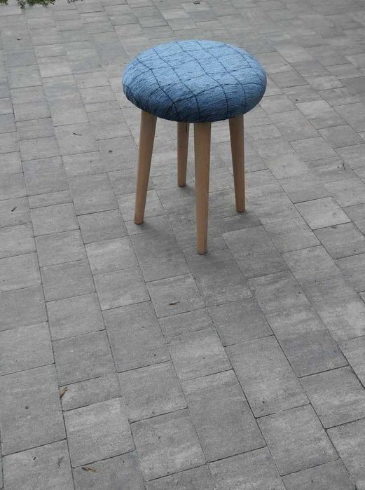 Taboret tapicerowany