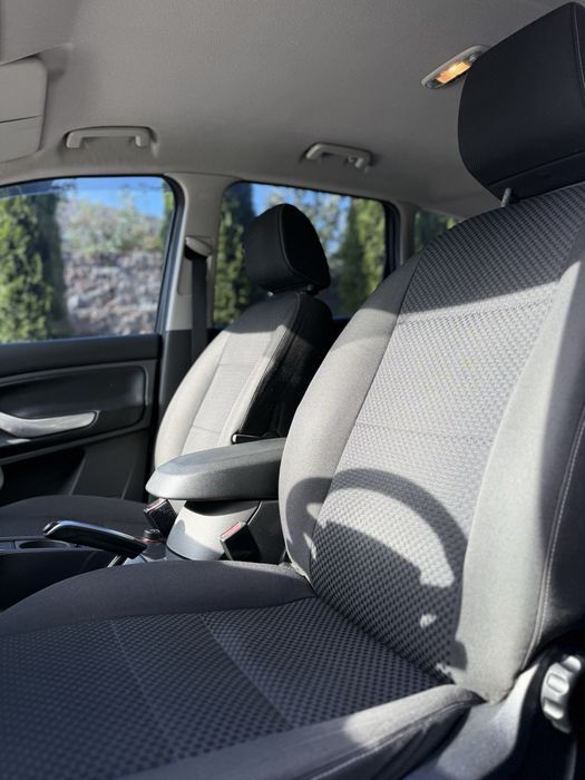 Ford c-max 2009 restailyng