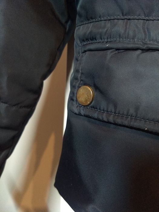 Czarna kurtka z futerkiem motivi, 36/S. Puchowa kurtka ciepła kurtka