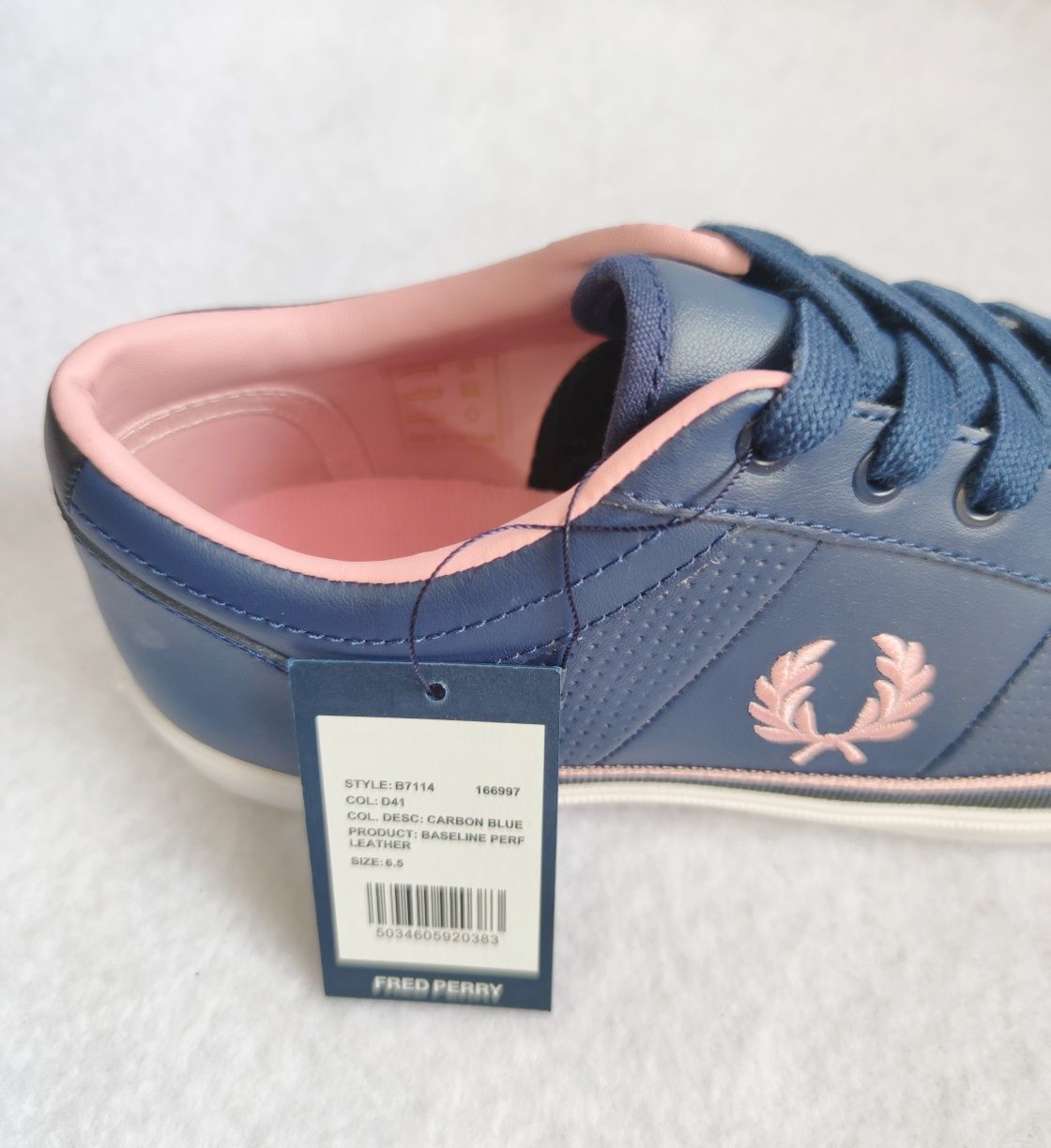 "Fred Perry Baseline" skórzane trampki damskie długość 26 cm granatowe