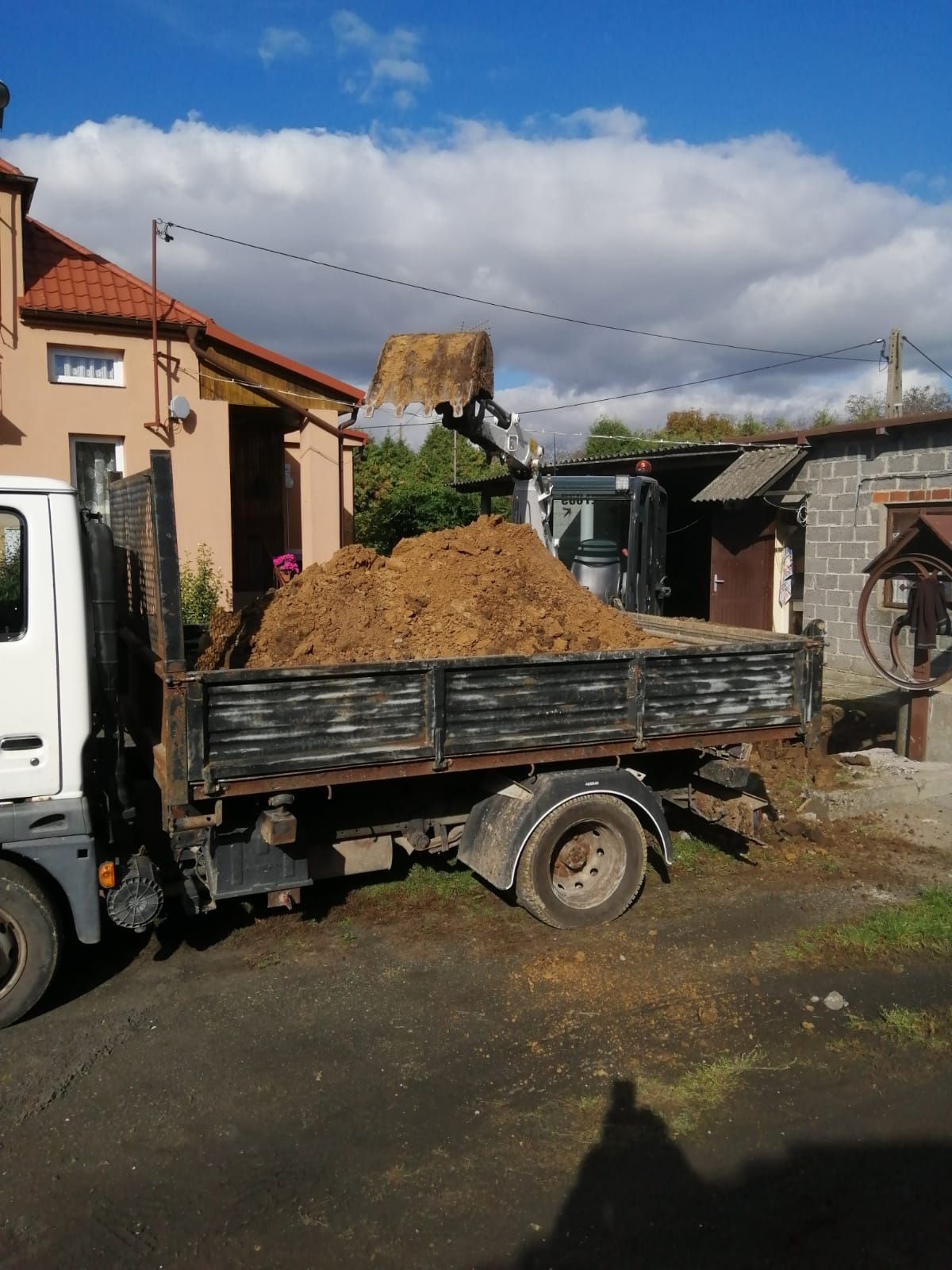 Wynajem minikoparka bobcat e19