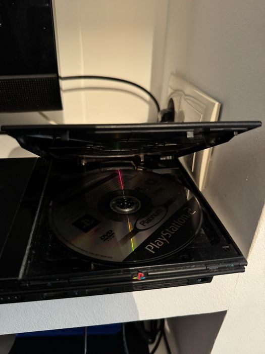 Play 1 + grand theft auto: san andreas