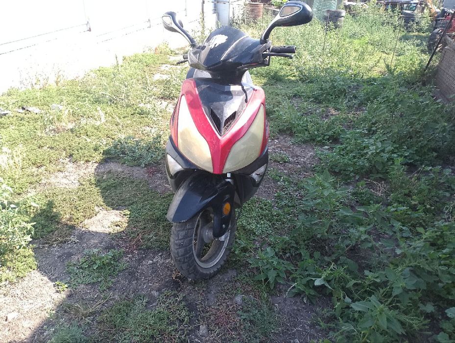 Продам скутер сузукі Viber storm 50