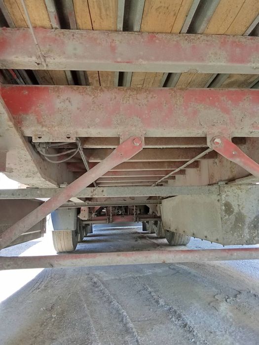 Напівпричіп schwarzmueller spa