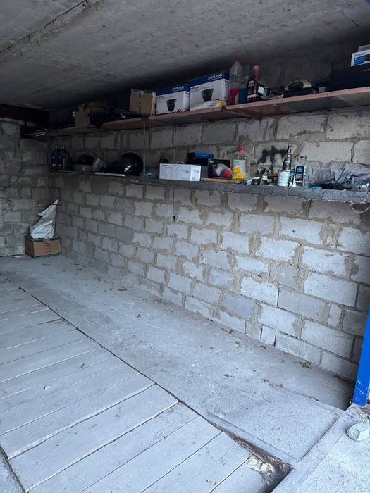 Продам гараж 5.5 х 4.5м кооператив "Прип'ять"