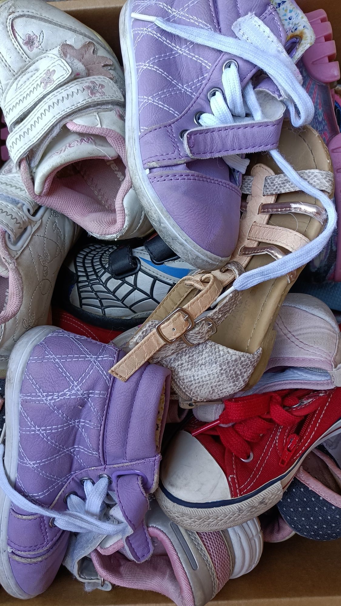 Buty buciki 2, 3, 4 latka, 23, 24, 25, 26 klapki sandały baleriny inne