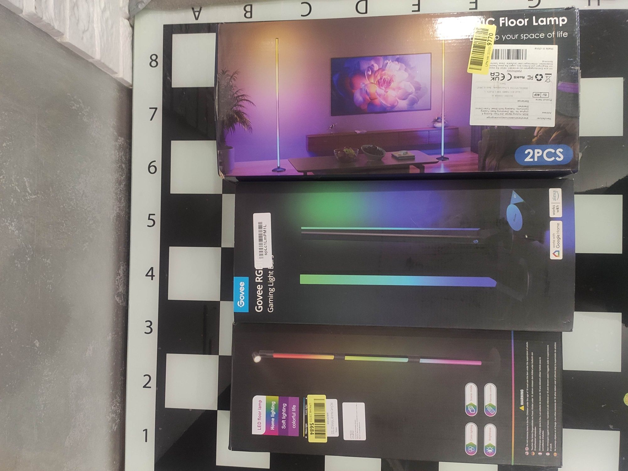Rgb кутові адаптивні торшери