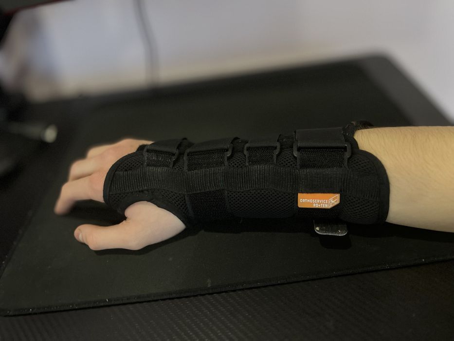 Ортез на променево-зап'ястковий суглоб, відкритий
