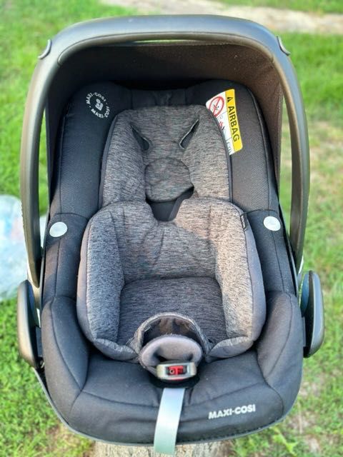 Автокрісло Maxi-Cosi Pebble від 0-1 року